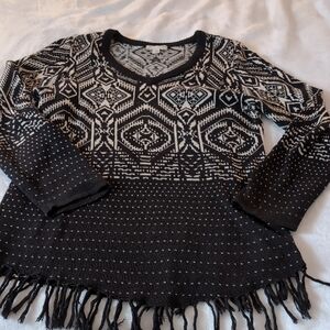 Black and White Patterned Women's Sweater